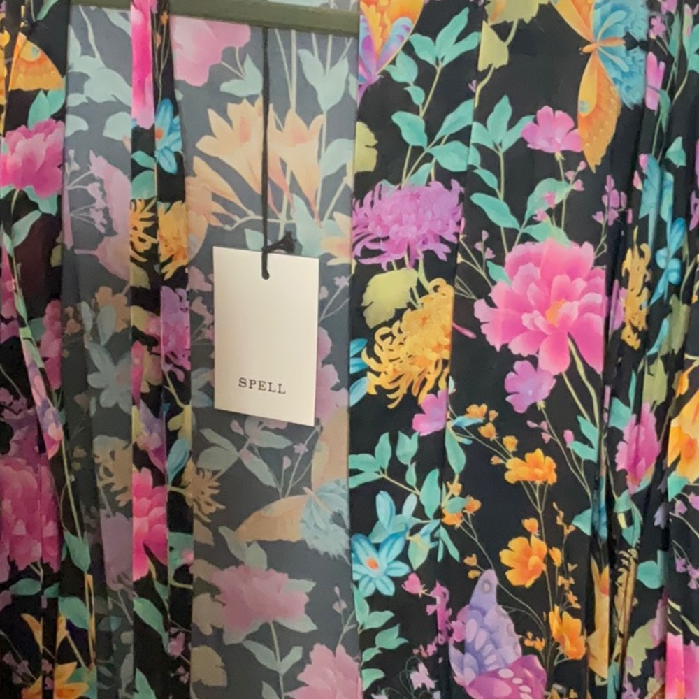 🌸Spell🌸Butterfly Short  Kimono M/L - Picture 7 of 11